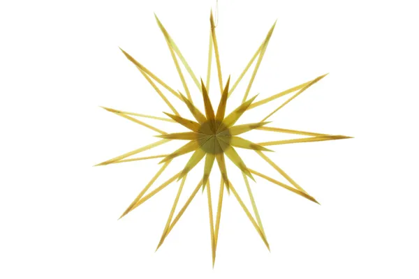 Солом'яна зірка на білому тлі — стокове фото