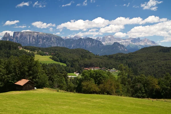 Widok ogólny w Dolomitach, w północnych Włoszech — Zdjęcie stockowe