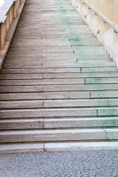 Az udvar, a lépcsőház a? Residenz szálláshelyén? épületek, München, Németország — Stock Fotó