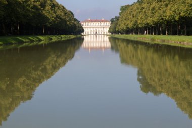 İçin kanal? Oberschleissheim? Palace yanında Münih, Almanya