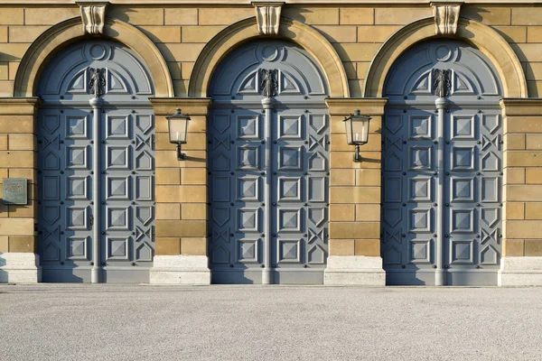 Historic doors of the museum of egyptian art in Munich, Germany — Stock Photo, Image
