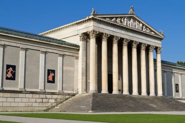 Neoklasyczny budynek dla zbierania "staatliche antikensammlung" — Zdjęcie stockowe