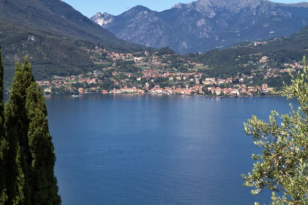 Небольшой городок Менаджо на озере Комо, Италия — стоковое фото