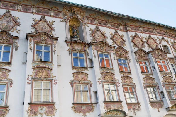 Fachada rococó en la ciudad de Wasserburg, Baviera — Foto de Stock