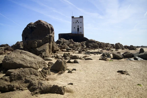 Seymour Tower offshore a ilha do canal de Jersey, Reino Unido — Fotografia de Stock