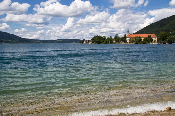 Visa till sjön tegernsee i Bayern, Tyskland — Stockfoto