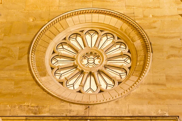 Fenster der Allerheiligen-Hofkirche in München — Stockfoto