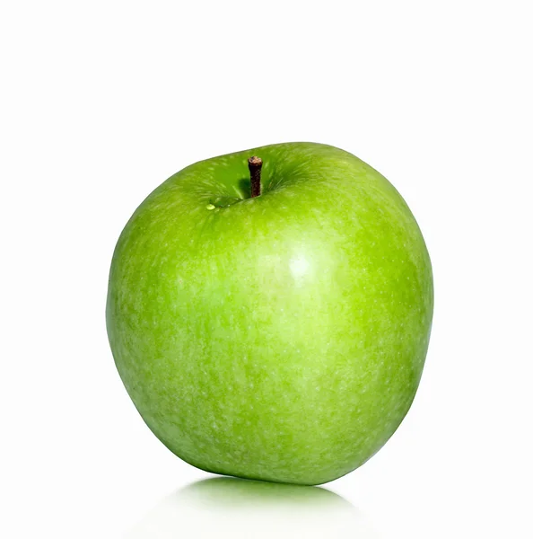 Manzana verde sobre fondo blanco. Está aislado. —  Fotos de Stock