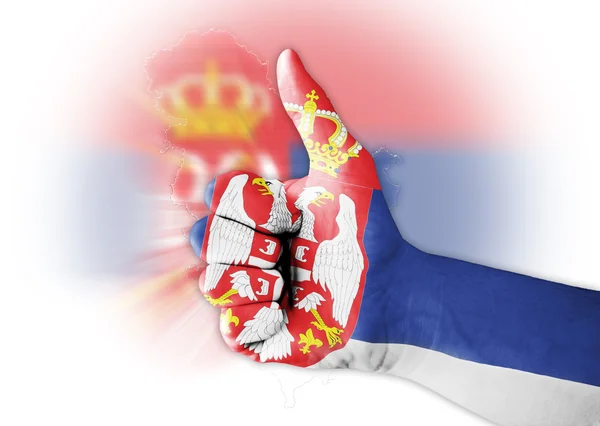 Αντίχειρα επάνω με ψηφιακά ζωγραφισμένα στο σώμα σημαία της Σερβίας — Φωτογραφία Αρχείου