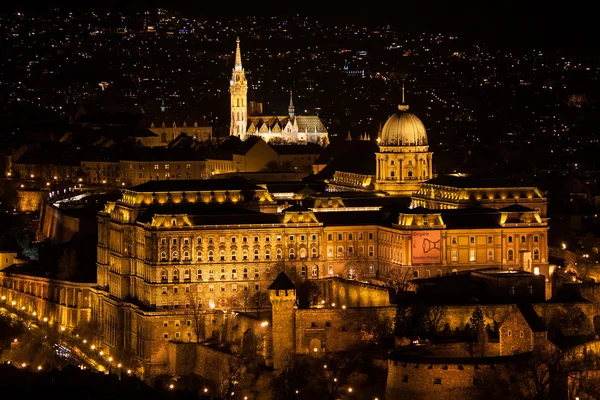 Night view of Royal Palace in Budapest — Stock Photo, Image