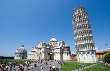 Leaning tower of Pisa clipart