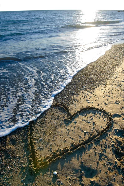 Heart on beach — Stock Photo, Image