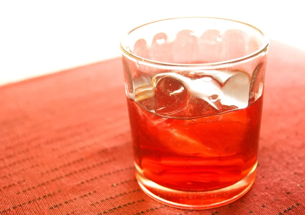 Whisky en vaso con hielo — Foto de Stock