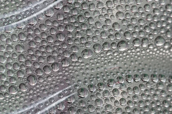 Tetesan air di permukaan kaca . — Stok Foto