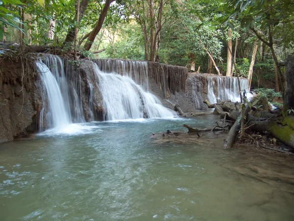 Huay Mae Kamin Waterfal — Zdjęcie stockowe