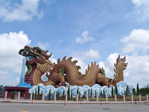 Гигантские драконы — стоковое фото