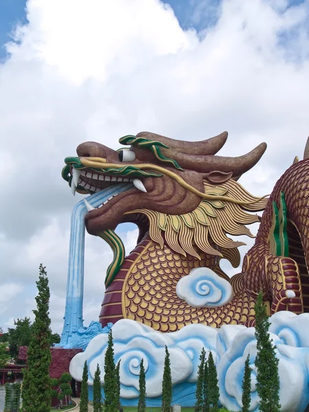 Giant dragons — Stock Photo, Image