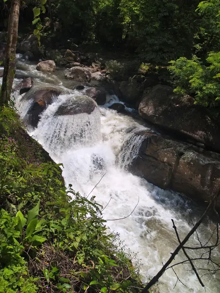 Nangrong vattenfall — Stockfoto