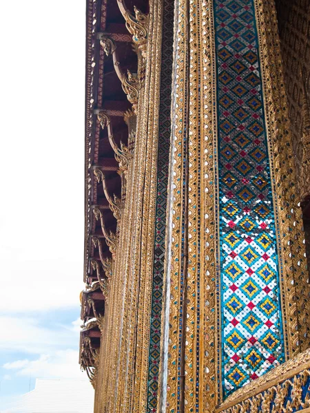 Pilíř královské kaple smaragdového Budhy — Stock fotografie