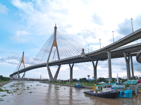 Parte da ponte de Bhumibol — Fotografia de Stock