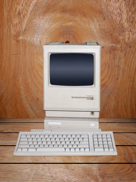 Old desktop computer — Stock Photo, Image