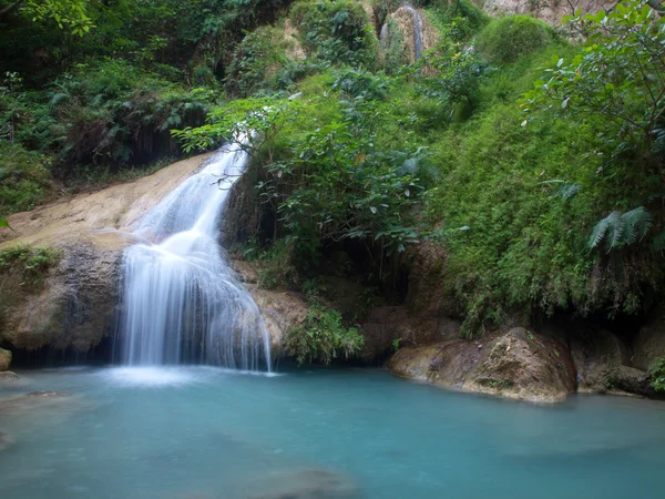 Erawan vattenfall — Stockfoto