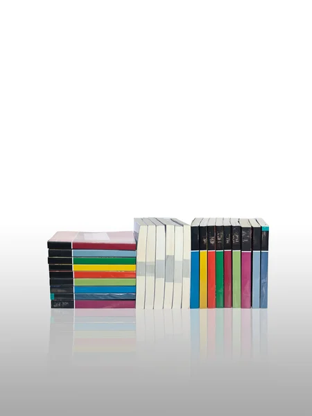 Stosy kolorowych książek prawdziwe — Zdjęcie stockowe