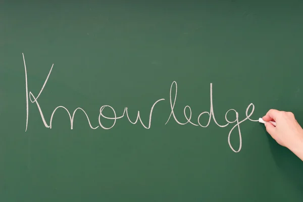 黒板に書かれた知識 — ストック写真