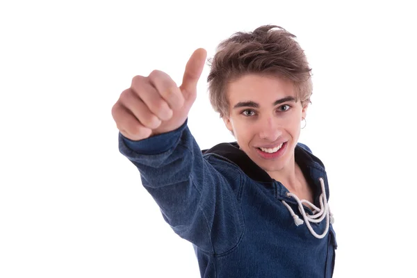 Jovem sorrindo, com o polegar para cima, isolado em branco, tiro estúdio — Fotografia de Stock