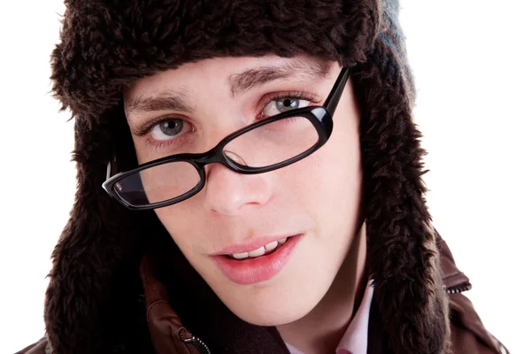 Portrait d'un jeune homme avec des lunettes, sur fond blanc. Plan studio — Photo