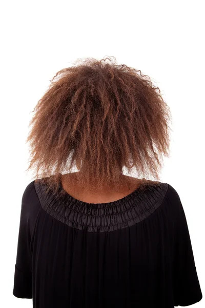 Joven mujer negra vista desde atrás, aislada sobre fondo blanco. Captura de estudio —  Fotos de Stock