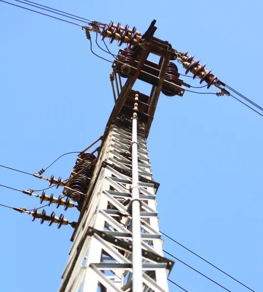 Pilão de eletricidade — Fotografia de Stock