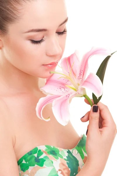 Mulher bonito com flor — Fotografia de Stock