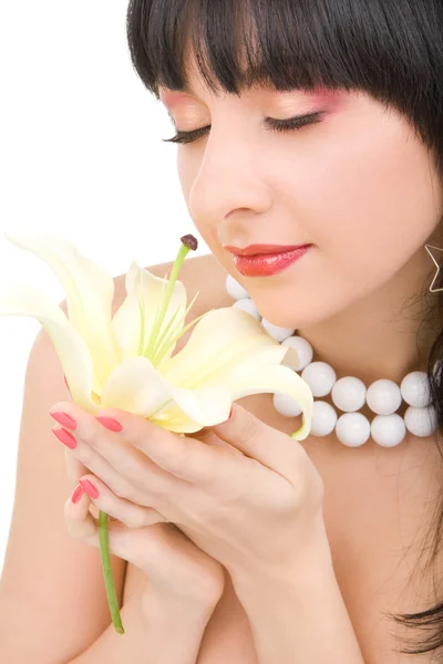 백합 꽃과 젊은 여자 — 스톡 사진