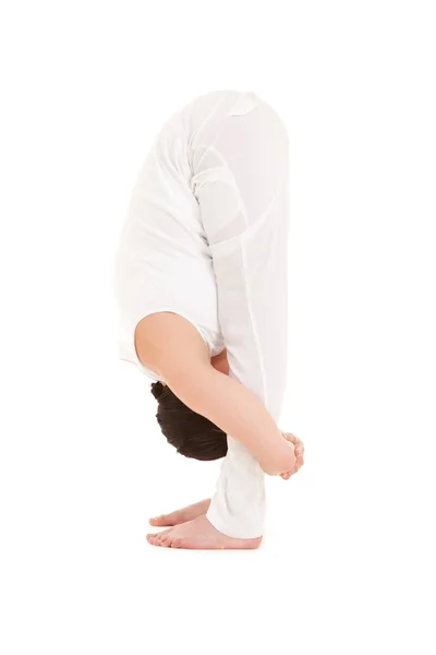 Jeune femme faisant de l'exercice de yoga — Photo