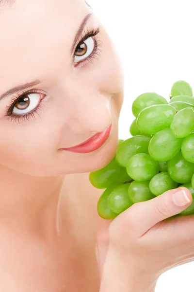 Bella donna con uva verde — Foto Stock