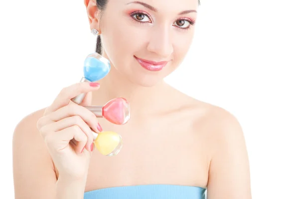 Elegante mujer elegir el color de esmalte de uñas — Foto de Stock