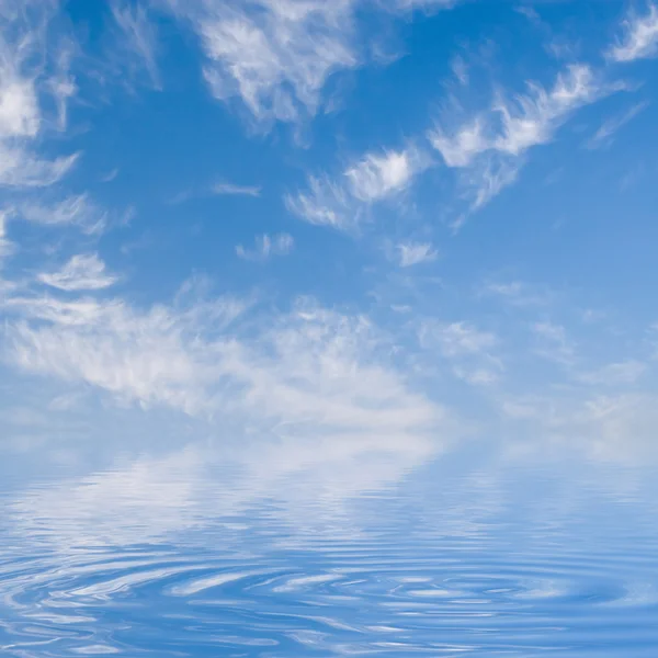 Modré moře a nebe pozadí — Stock fotografie