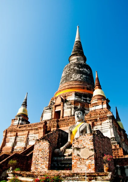Den stora stupan i wat yaichaimongkon på ayuttaya province, thailan — Stockfoto