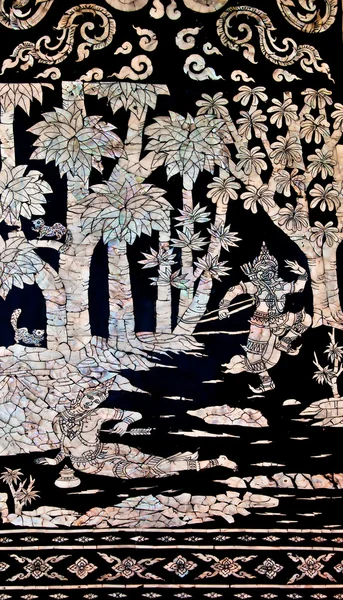 나무에 태국 예술의 매장 진주 — 스톡 사진