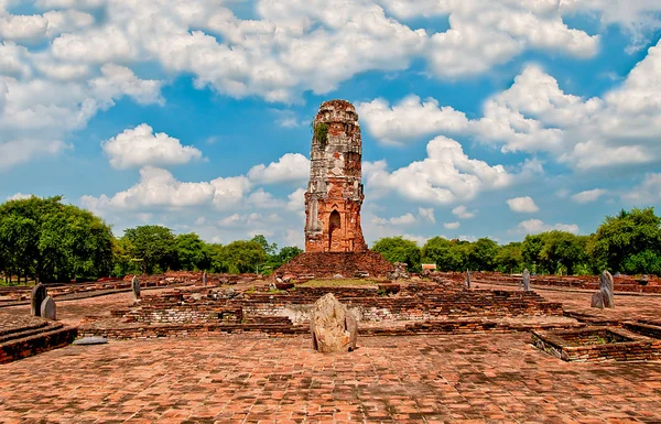 A Ruína do pagode no parque histórico ayutthaya, Tailândia — Fotografia de Stock