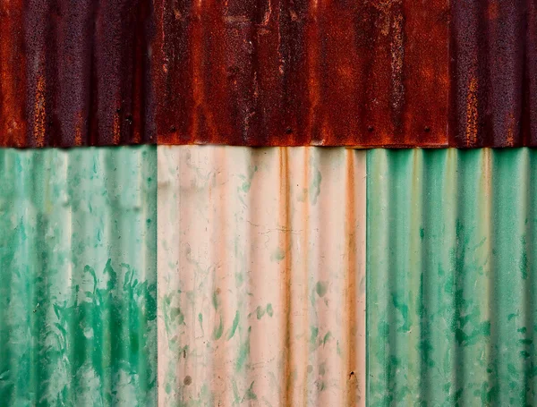 De rusty op zink metalen plaat textuur — Stockfoto