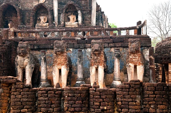 Ruiny rzeźba słonia si satchanalai park historyczny — Zdjęcie stockowe