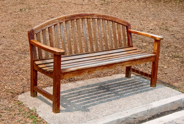 De houten bench — Stockfoto