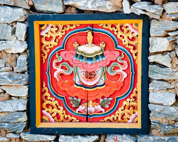 Färgglada carving trät av bhutan stil — Stockfoto