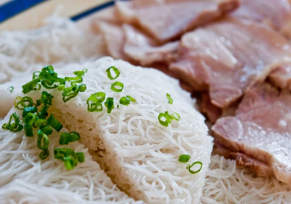 Die vietnamesische Nudel mit Schweinefleisch — Stockfoto