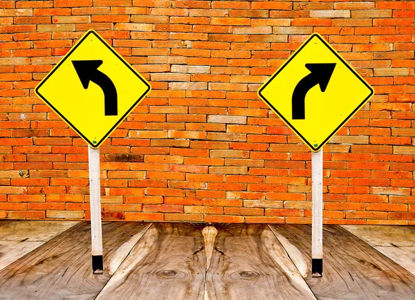 The Guidepost turn left and turn right on wood floor and old br — Stock Photo, Image