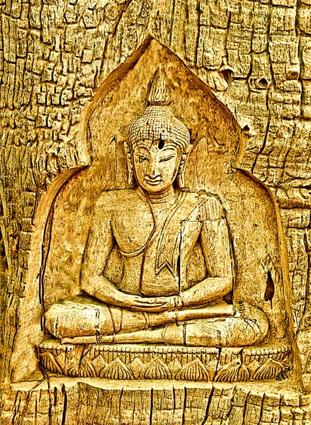Carving trät av buddha status — Stockfoto