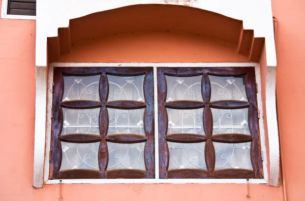 Window on the wall. — Stock Photo, Image