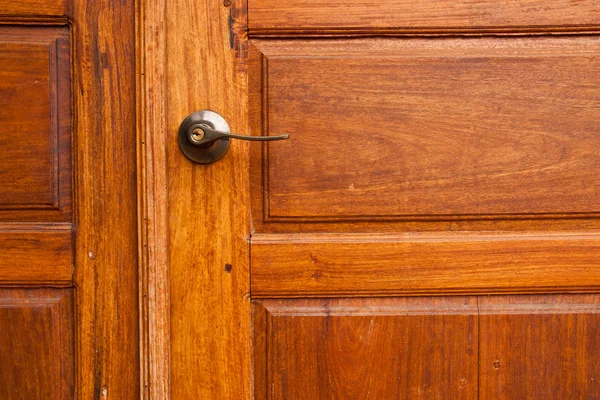 Dřevěné dveře. — Stock fotografie